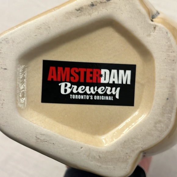 Bone shaker skull mug - Picture 4 of 5